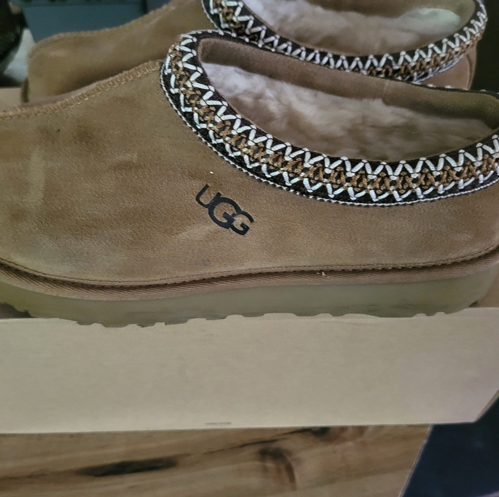 Uggs tasman slide on